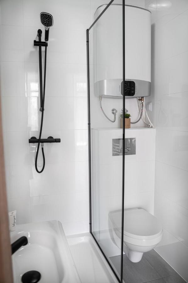 גורז'וב ווילקופולסקי Apartamenty, Boutique Rooms Villa 82, Miejsce Prkingowe מראה חיצוני תמונה