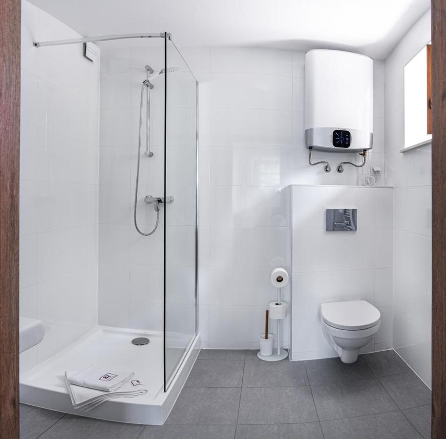 גורז'וב ווילקופולסקי Apartamenty, Boutique Rooms Villa 82, Miejsce Prkingowe מראה חיצוני תמונה